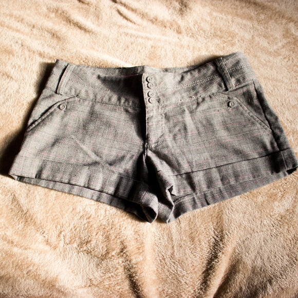 Guess Pants - 2/$20 Guess Short Shorts Pinstripe Hot Pants
